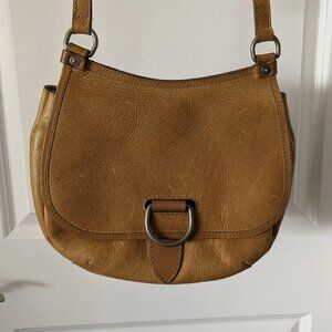Frye Amy Leather Crossbody Bag in Camel